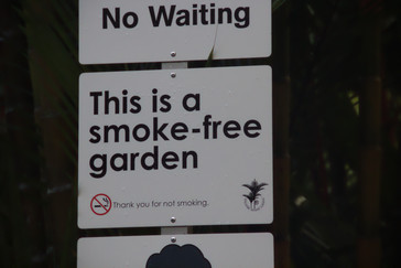 En el jardín no se permite fumar