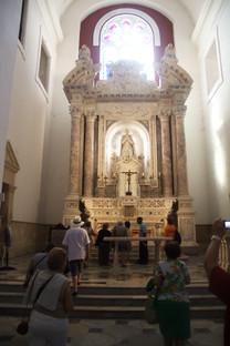 Altar mayor de la iglesia