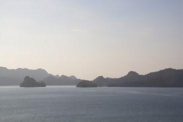 Islas del archipiélago de Langkawi que empezaron a verse hacia las ocho de la mañana