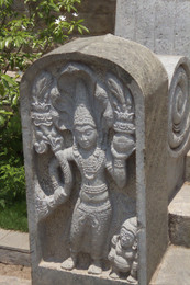 Detalle de la entrada del Buda