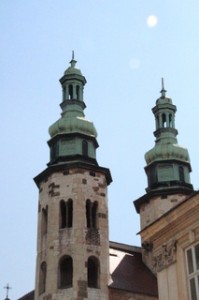 Detalle de las torres de la iglesia de San Andrés