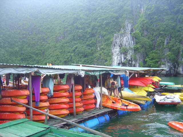 Embracadero de kayaks.
