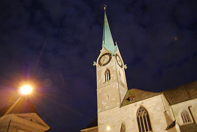 Iglesia Fraumonster que contiene vidrieras de Chagall.